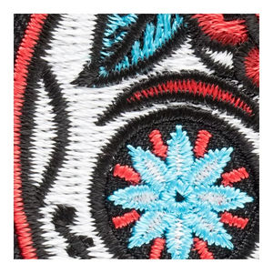 Parches Termoadhesivos de Chenilla Bordados a Medida, Estilo 2026, Bordado a Mano de Alta Calidad con Forma de Flor, Tela OEM Personalizada para Gorras - Product Image 4