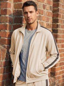 Ensemble de survêtement beige pour homme, manches longues, col montant, taille élastique, tenue décontractée d'automne, 100 % polyester, couleur unie, coupe classique - Product Image 3