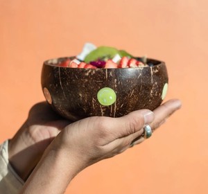 Bol en noix de coco de haute qualité, fait main, écologique, naturel, durable, poli, réutilisable, produit de service pour la cuisine et la salle à manger - Product Image 3