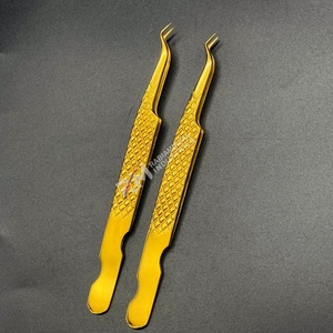 Ensemble de pinces à cils plaquées or avec grip diamant, pointe précise et lisse, 2 pinces, rose clair, emballage en boîte cartonnée - Product Image 3