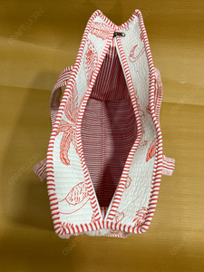 Bolso Tote Acolchado Hecho a Mano con Estampado Rojo y Blanco, Motivo de Animales y Aves, Bolso de Hombro de Tela, Ligero, para Uso Diario y Compras - Product Image 5