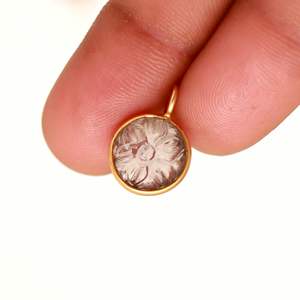 Pendentif Fleur en Quartz Fumé Naturel Sculpté à la Main, Breloque en Pierre Précieuse, Bijou en Argent Sterling 925, Pendentif en Pierre de Quartz Fumé 11MM - Product Image 1