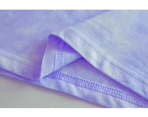 เสื้อยืดผู้ชายสีดำ-น้ำเงิน แขนสั้น คอตั้ง ทรงปกติ สไตล์ลำลอง ผ้าซิลค์สกรีนพิมพ์ลาย ระบายอากาศได้ดี น้ำหนัก 220 กรัม - Product Image 6