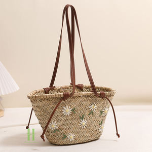 Handmade Wholesome Wicker Eco-Friendly Basket Woven Seagrass Storage HandBag Shopping Picnic Christmas Decorations Wholesale - Product Image 1
