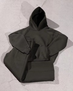 Conjunto Deportivo Unisex Negro de Dos Piezas, Sudadera con Capucha y Pantalones Jogger, Transpirable, 100% Algodón, Casual, Manga Larga, Cintura Elástica, Corte Holgado - Product Image 3