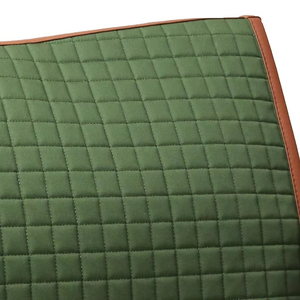 Tapis de selle matelassé vert avec bordure marine et rayures colorées en polyester - Product Image 3