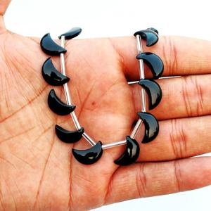 Natural Black <b>Onyx</b> Stone Crescent Moon Carved Gemstone Beads 12mm Drilled Handmade Crystal Carvings For Jewelry Making Best Rate - Product Image 5