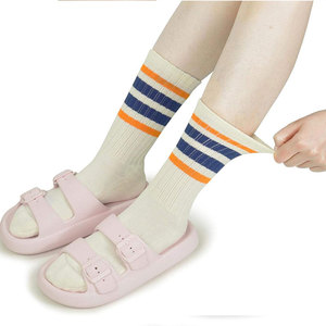 Best Selling Custom Design Winter Crew <b>Socks</b> For Men Women Unisex <b>Polyester</b> Breathable Knitted Yoga Basketball <b>Socks</b> - Product Image 3