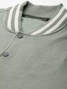 Veste varsity pour femme, dernière tendance streetwear, coupe confortable, nouvelle arrivée, respirante. - Product Image 4