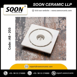SOON AB-202 ท่อระบายน้ำสแตนเลสทรงสี่เหลี่ยมขนาด 5.5 นิ้ว ป้องกันการกัดกร่อน สำหรับห้องน้ำ ห้องอาบน้ำ ดีไซน์ทันสมัย พื้นผิวขัดเงา - Product Image 3