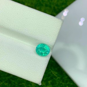 Émeraude Verte Naturelle Nigériane Certifiée, Coupe Ovale, Clarté VS, Pierre de Naissance de Mai, Pierre Précieuse en Vrac pour la Fabrication de Bijoux, Vente en Gros - Product Image 5