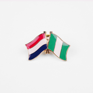 Épinglette de drapeau en métal plaqué or de haute qualité, design de fruits, Chili, Pérou, Espagne, Royaume-Uni, épinglette d'amitié, émail doux - Product Image 1