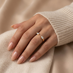 กำไลข้อมือเพชรทรงมาร์คีส์แบบเปิด, กำไลทองประดับสองเม็ด, เครื่องประดับแต่งงานสไตล์มินิมอล, ของขวัญสุดหรูสำหรับเธอ - Product Image 6