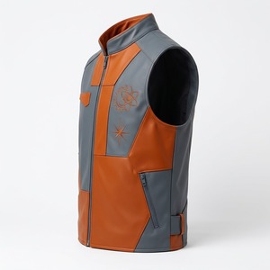 Chaleco de Cuero Genuino para Hombre, Estilo Motero, con Bloques de Color Geométricos, Logotipo Grabado y Cuello Alto - Product Image 4
