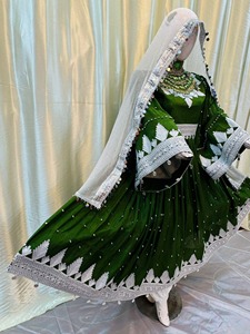 Robe longue décontractée pour femme, style ethnique traditionnel, verte, brodée, à manches longues, robe de soirée bohème avec voile dupatta - Product Image 5