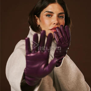 Guantes de cuero con logotipo personalizado, manoplas de lujo para mujer, guantes cálidos de invierno, guantes de cuero genuino para motociclistas, bajo MOQ - Product Image 4