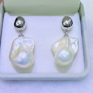 Boucles d'oreilles pendantes en perles d'eau douce naturelles Dabarok Luxury 15-16 mm, perles d'eau douce irrégulières blanches, bijoux de mode - Product Image 2