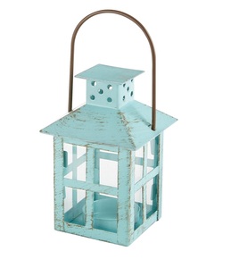 Linterna decorativa vintage hecha a mano de metal y vidrio, hecha de metal duradero y diseñada para uso en interiores y exteriores. - Product Image 1