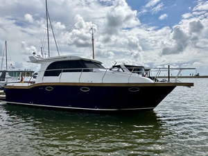 V-i-k-i-n-g M-a-r-i-n 34 S-e-d-a-n - Product Image 3