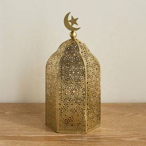 ของตกแต่งบ้านรอมฎอนปี 2026 โคมไฟโมร็อกโกทำมือจากเหล็ก ดีไซน์รูปพระจันทร์เสี้ยว สำหรับวางบนพื้นและโต๊ะ - Product Image 2