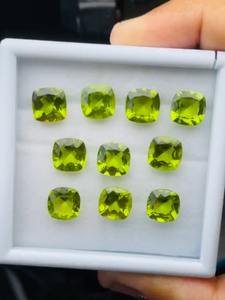 Lot de 10 pierres précieuses péridot naturel de qualité AAA, taille coussin, excellente qualité avec lueur et belle couleur, parfaites pour la fabrication et le polissage. - Product Image 3