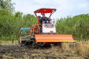 Meilleur vendeur HOGICO 80VN Tracteur chenillé 80 CV 2RM avec niveleuse frontale polyvalente, profilatrice et foreuse de ligne d'eau pour l'agriculture - Product Image 2