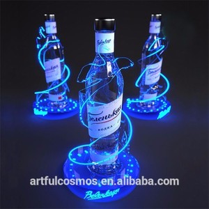 2025 vente en gros personnalisé nouveauté acrylique vin présentoir armoires à liqueur bouteille acrylique éclairé par LED pour Bar Pub étagères - Product Image 2