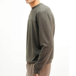 เสื้อสเวตเชิ้ตผู้ชายสีพื้นขายส่ง ลายพิมพ์ไม่ซ้ำใครสำหรับฤดูหนาว ผ้าย้อมสีพื้น - Product Image 4