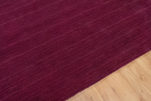 Alfombra de Lana Gabbeh Borgoña Hecha a Mano, Color Vino Sólido, Diseño Minimalista, Alfombra de Lujo Suave para Sala de Estar o Dormitorio - Product Image 3