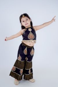 ชุดคุर्ติและชาราร่าผ้าฝ้ายทอพิมพ์ลายแบบนามธรรม แขนกุด ยี่ห้อ Titrit - สีดำ - Product Image 5