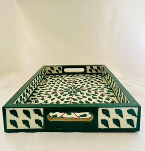 Plateau décoratif rectangulaire Faiza Craft en une seule pièce, motif horizontal en os incrusté vert et blanc, design Art Déco, compatible micro-ondes - Product Image 3