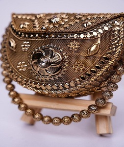 Bolso de Mano Tipo Clutch para Mujer, Estilo Indio, Metalizado Dorado, Hecho a Mano, F S International, para el Día de la Madre - Product Image 5