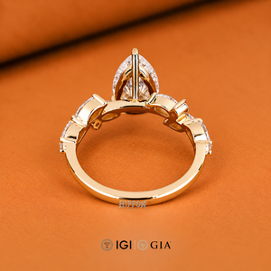 Anillo de Compromiso con Diamante Corte Pera, Anillo de Diamante Cultivado en Laboratorio Inspirado en la Naturaleza para Mujer, Anillo de Promesa para Ella, Aniversario Hecho a Mano - Product Image 4