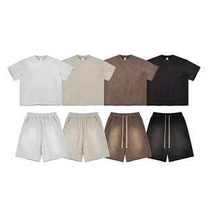 Conjunto Deportivo de Verano de 2 Piezas para Hombre, con Logotipo Personalizado, Camiseta y Pantalones Cortos con Efecto Desgastado, Estilo Vintage - Product Image 6