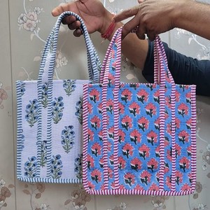 Bolso Tote Acolchado de Algodón con Diseño Floral Vintage, Personalizado, de Gran Capacidad, con Volantes, Estampado a Mano, Estilo Boho, para Mujer - Product Image 4