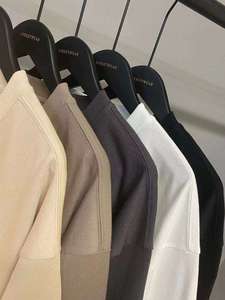เสื้อยืดผู้ชายสไตล์สตรีทแวร์ ผ้าถักเรียบ 100% คอตตอน วินเทจ คอกลม แขนสั้น ทรงปกติ ระบายอากาศได้ดี สวมใส่สบาย - Product Image 1
