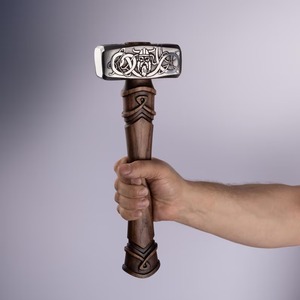 Marteau Viking gravé avec manche en bois, face carrée, réplique décorative faite à la main - Product Image 2