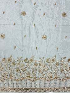 Tissu en soie crêpe naturelle de qualité supérieure, lourdement brodé de perles, pour robe de mariée Lehenga, disponible à bon prix. - Product Image 4