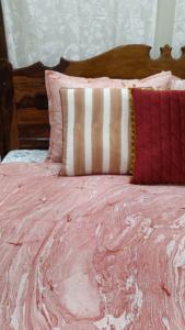 Edredón Reversible de gasa de algodón 100% hecho a mano rojo marino de otoño 92 'X 88' edredones de mar pliegues de mano costura de relleno de poliéster - Product Image 3