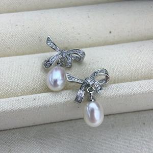 Pendientes de Perlas de Agua Dulce Naturales en Forma de Lazo de 6-7 mm, Aurora Impecable, Pequeños y Frescos, Estilo Femenino, Diseño de Gota de Agua - Product Image 2