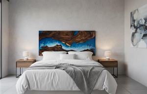 Cabecera de Cama de Madera Maciza con Resina Epoxi Azul Profundo, Color Personalizado, Diseño de Corazón |   Muebles de Dormitorio Modernos de Lujo con Diseño Artístico y Calefacción - Product Image 4