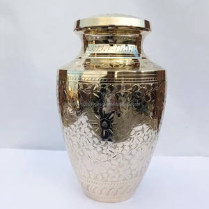Urne funéraire en laiton de style américain, finition étain, gravée, pour cendres humaines ou d'animaux de compagnie, 10 pouces, vente en gros, haute qualité - Product Image 6