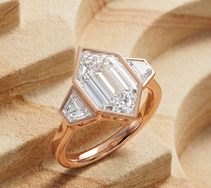 แหวนเพชรทรงหกเหลี่ยม 3 กะรัต ชุบทอง 18K 14K หรูหรา ขายดี ประดับเพชรแล็บโกรว์ ดีไซน์สวยงาม ของขวัญเครื่องประดับชั้นดีสำหรับผู้หญิง - Product Image 1