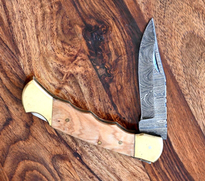 Couteau pliant Short Sign Forge en acier Damas de qualité industrielle, manche en bois d'olivier, embout en laiton, étui, couteau de chasse EDC de poche - Product Image 4
