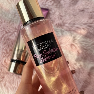 Vente en gros de parfums de marque originaux, vaporisateur <span class=keywords><strong>Pure</strong></span> Seduction pour femmes, ensemble de parfums <span class=keywords><strong>Victoria</strong></span> <span class=keywords><strong>Secret</strong></span>, brume pour le corps et lotion pour le corps pour femmes - Product Image 3