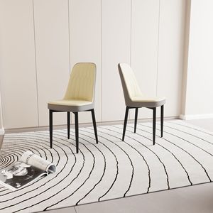 Set di 2 Sedie da Pranzo in Stile Moderno, Alta Qualità in Pelle PU e Tessuto con Cuscini Spessi e Morbidi, Gambe in Metallo Nero - Product Image 2