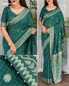 Sari en lin et coton de qualité supérieure avec motifs à carreaux et broderies Zari sur toute la surface et bordure tissée – Pallu Saree pour femme - Product Image 4