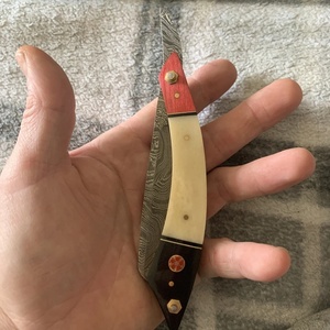 Couteau pliant artisanal en acier Damas sur mesure, manche en bois et os, étui en cuir, couteau de survie, vente en gros, couteaux de camping A&M Enterprise - Product Image 1