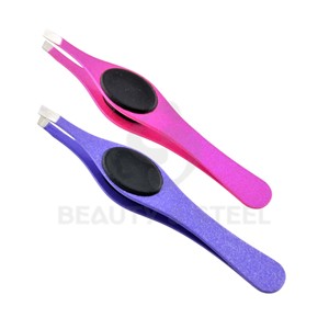 Pinzas para vello facial con punta inclinada en degradado vibrante de rosa y morado, con acabado duradero efecto gota de agua y tensión calibrada - Product Image 5
