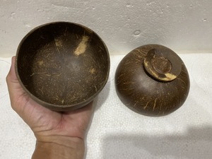 Tazón de Cáscara de Coco Auténtico, Hecho a Mano, Ecológico, para Servir y Comer - Product Image 3